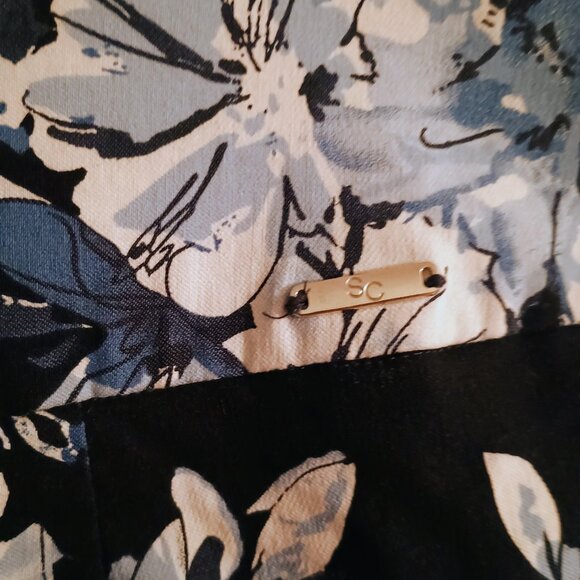 S.C. & Co, Skort, Black w/ Blue, and white Floral, Sz M, Hi Rise, Stretch, New - Picture 6 of 8